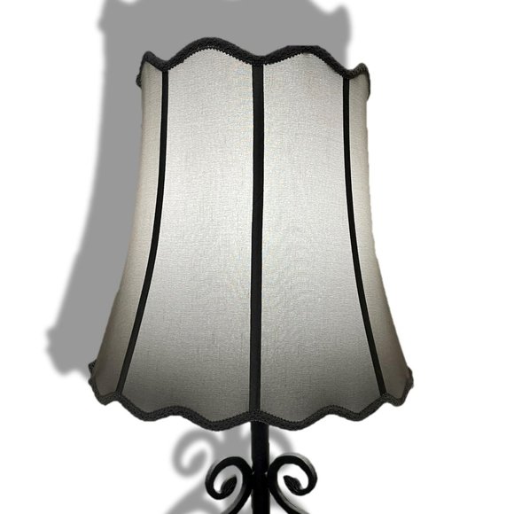 Morell, Medium, Scallop Bell, Gray Lampshade with Harp and Finial - Picture 1 of 4